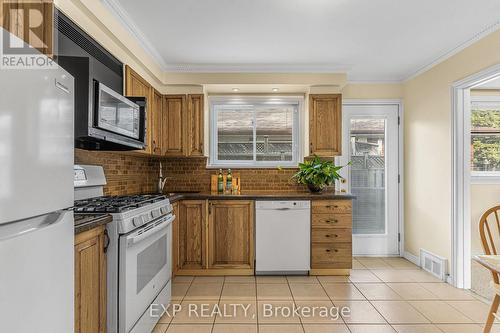 2 Guernsey Drive, Toronto, ON - Indoor Photo Showing Kitchen