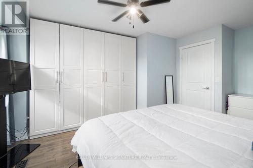 123 - 895 Maple Avenue, Burlington (Brant), ON - Indoor Photo Showing Bedroom