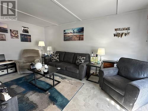 43 London Cres, Elliot Lake, ON - Indoor Photo Showing Living Room