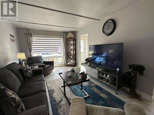 43 London Cres, Elliot Lake, ON - Indoor Photo Showing Living Room