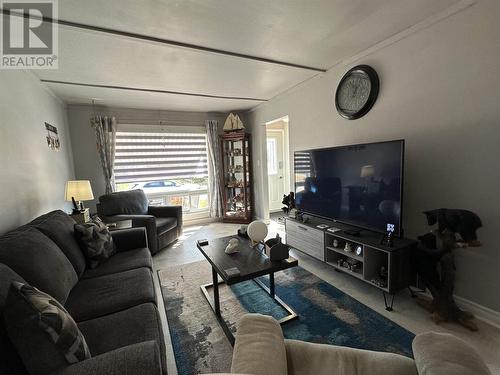 43 London Cres, Elliot Lake, ON - Indoor Photo Showing Living Room