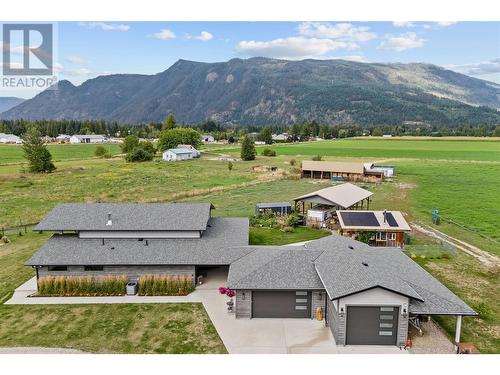 515 Dogwood Avenue, Sicamous, BC - Outdoor With View