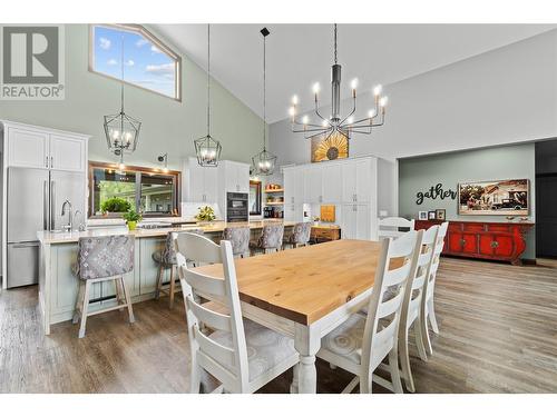 515 Dogwood Avenue, Sicamous, BC - Indoor Photo Showing Dining Room