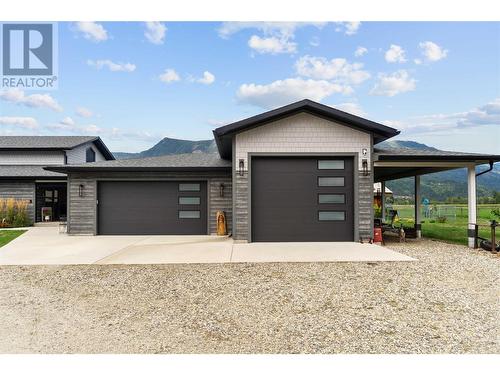 515 Dogwood Avenue, Sicamous, BC - Outdoor