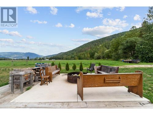 515 Dogwood Avenue, Sicamous, BC - Outdoor With View