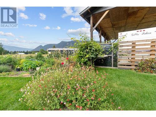 515 Dogwood Avenue, Sicamous, BC - Outdoor