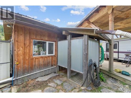 515 Dogwood Avenue, Sicamous, BC - Outdoor With Exterior