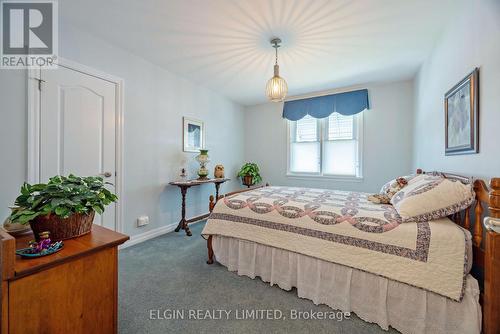 22 Fairview Avenue, St. Thomas, ON - Indoor Photo Showing Bedroom