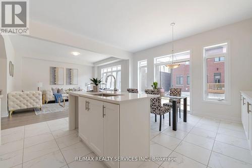 38 Duxbury Road, Brampton, ON - Indoor Photo Showing Other Room