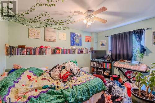 17 Sunset Street, St. John'S, NL - Indoor Photo Showing Bedroom