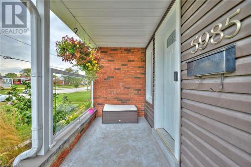 5985 Scott Street, Niagara Falls, ON - Outdoor With Exterior