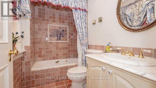 11 Dewbourne Avenue, Toronto (Forest Hill South), ON - Indoor Photo Showing Bathroom