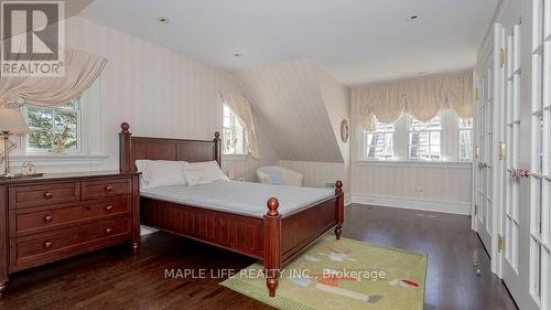 11 Dewbourne Avenue, Toronto (Forest Hill South), ON - Indoor Photo Showing Bedroom