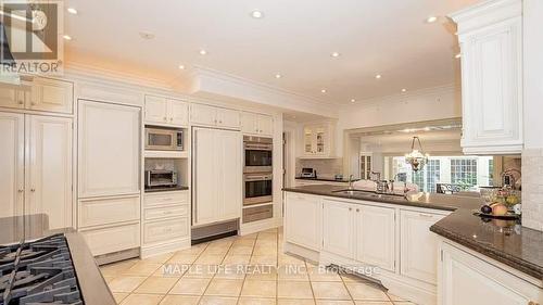 11 Dewbourne Avenue, Toronto (Forest Hill South), ON - Indoor Photo Showing Kitchen