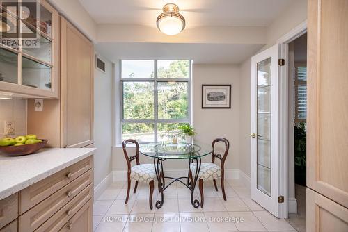 303 - 75 York Mills Road, Toronto (Bridle Path-Sunnybrook-York Mills), ON - Indoor Photo Showing Dining Room