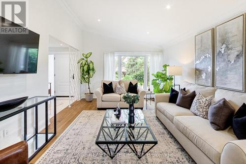 164 Sweeney Drive, Toronto, ON - Indoor Photo Showing Living Room