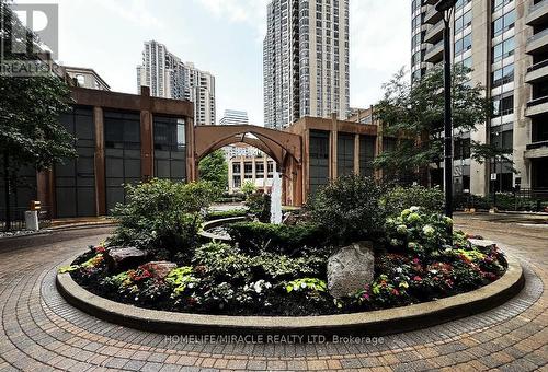 2204 - 5 Northtown Way, Toronto (Willowdale East), ON - Outdoor With Facade