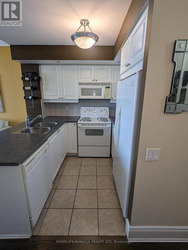 2204 - 5 Northtown Way, Toronto, ON - Indoor Photo Showing Kitchen With Double Sink