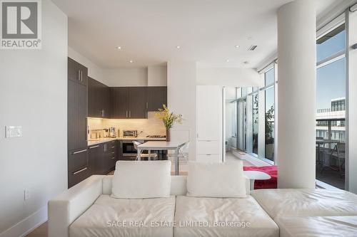 1124 - 39 Queens Quay E, Toronto, ON - Indoor