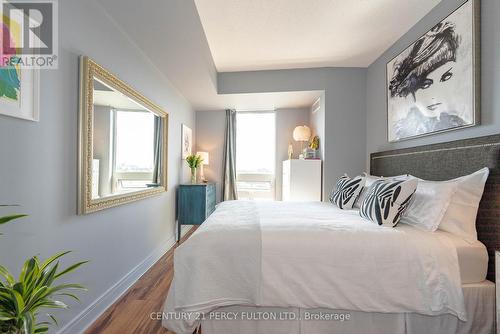 516 - 35 Brian Peck Crescent, Toronto, ON - Indoor Photo Showing Bedroom