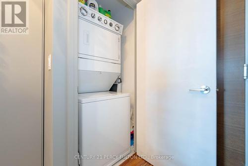 516 - 35 Brian Peck Crescent, Toronto (Thorncliffe Park), ON - Indoor Photo Showing Laundry Room