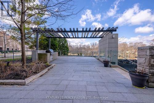 516 - 35 Brian Peck Crescent, Toronto (Thorncliffe Park), ON - Outdoor