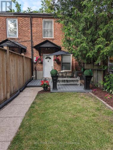 3316 Bathurst Street, Toronto (Englemount-Lawrence), ON - Outdoor