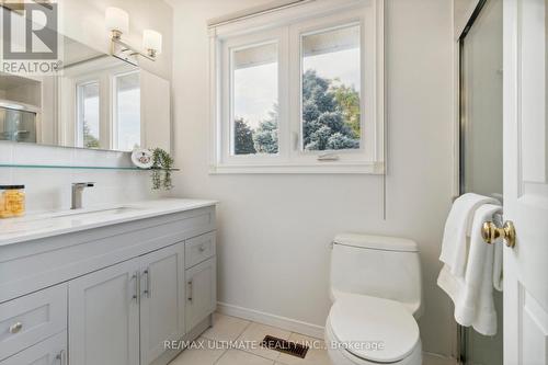 27 Blackwell Court, Markham, ON - Indoor Photo Showing Bathroom