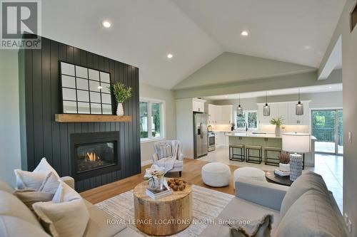 26 Trails End, Collingwood, ON - Indoor Photo Showing Living Room With Fireplace