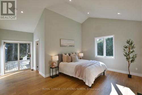 26 Trails End, Collingwood, ON - Indoor Photo Showing Bedroom