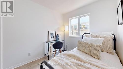 Th#914 - 16 Laidlaw Street, Toronto, ON - Indoor Photo Showing Bedroom