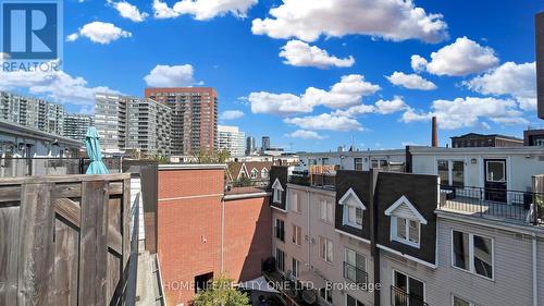 Th#914 - 16 Laidlaw Street, Toronto, ON - Outdoor