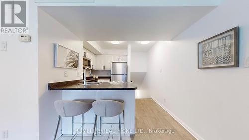 Th#914 - 16 Laidlaw Street, Toronto (South Parkdale), ON - Indoor Photo Showing Kitchen