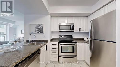 Th#914 - 16 Laidlaw Street, Toronto, ON - Indoor Photo Showing Kitchen