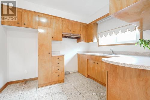 328 Hullmar Drive, Toronto, ON - Indoor Photo Showing Kitchen