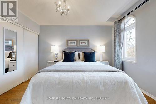 192 Glenashton Drive, Oakville, ON - Indoor Photo Showing Bedroom