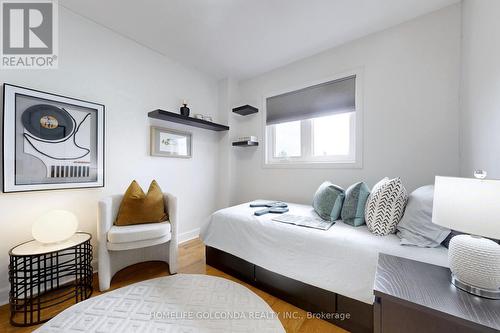 192 Glenashton Drive, Oakville, ON - Indoor Photo Showing Bedroom