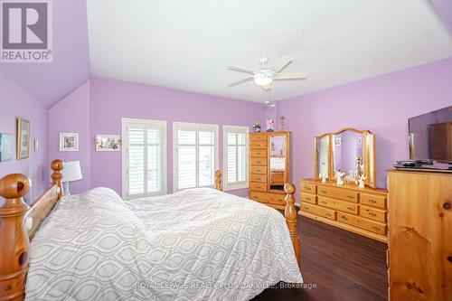 2873 Cartwright Crescent, Mississauga, ON - Indoor Photo Showing Bedroom