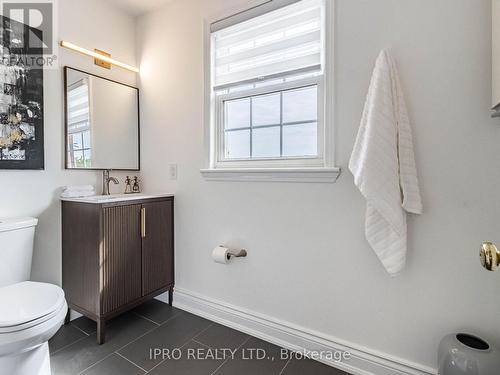 505 Mallorytown Avenue, Mississauga, ON - Indoor Photo Showing Bathroom