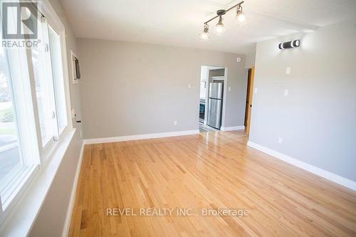 415 Chatham Street, Brantford, ON - Indoor Photo Showing Other Room