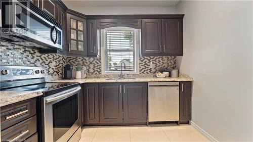 157 Weir Street N, Hamilton, ON - Indoor Photo Showing Kitchen With Upgraded Kitchen