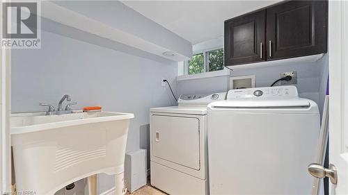 157 Weir Street N, Hamilton, ON - Indoor Photo Showing Laundry Room