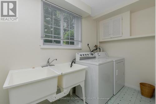 152 Elmore Drive, Halton Hills (Acton), ON - Indoor Photo Showing Laundry Room