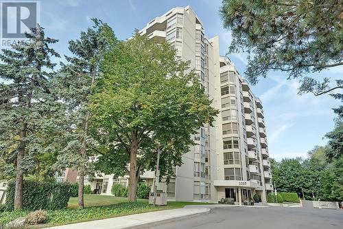 1237 North Shore Boulevard E Unit# 407, Burlington, ON - Outdoor With Facade