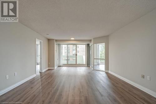 1237 North Shore Boulevard E Unit# 407, Burlington, ON - Indoor Photo Showing Other Room