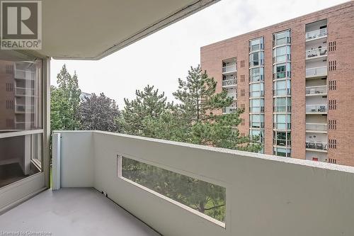 1237 North Shore Boulevard E Unit# 407, Burlington, ON - Outdoor With Balcony With Exterior