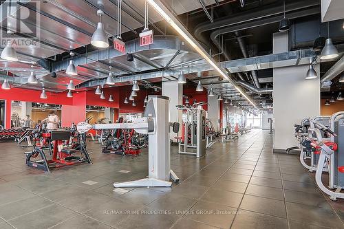 5202 - 386 Yonge Street, Toronto (Bay Street Corridor), ON - Indoor