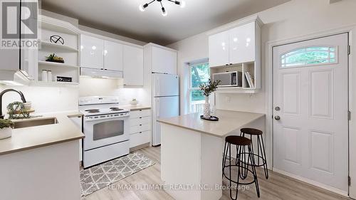 157 Gainsborough Road, Toronto, ON - Indoor Photo Showing Kitchen