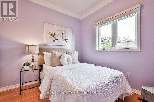 205 Ellis Crescent, Milton (Dempsey), ON - Indoor Photo Showing Bedroom