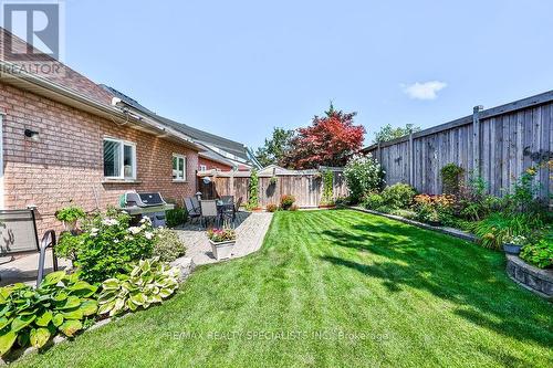 205 Ellis Crescent, Milton, ON - Outdoor